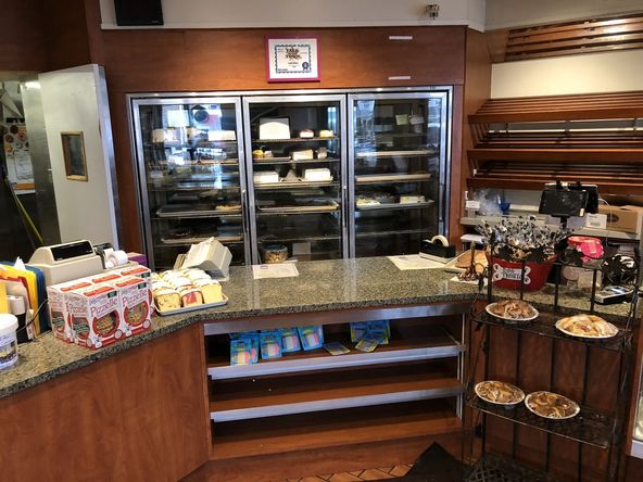 Traub's Bakery: 1020 Lincoln Avenue, Prospect Park, PA 19076